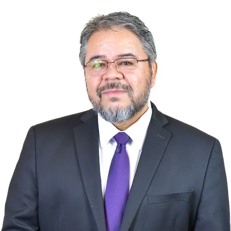 Luis Flores